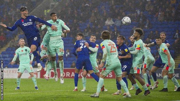 dự đoán Cardiff vs Huddersfield